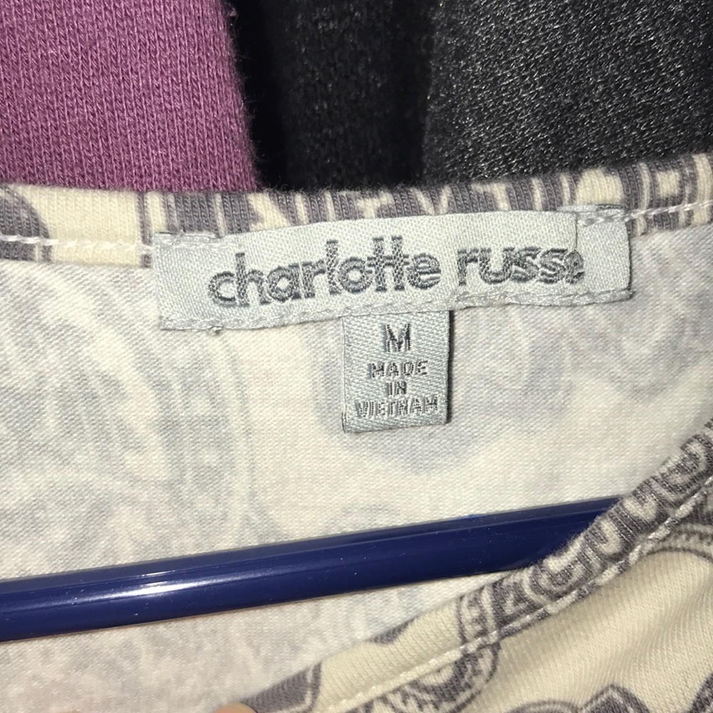 bundle of halter crop tops - Picture 3 of 6
